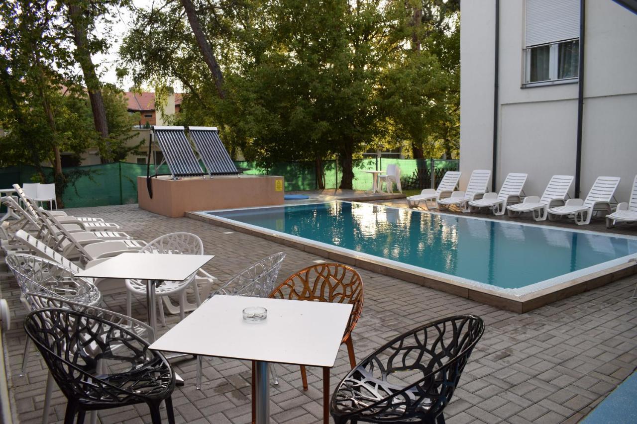 Lido Riviéra, Relux Apartman Balatonlelle Exterior foto