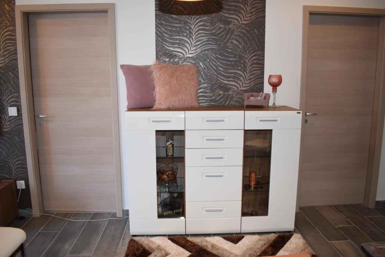 Lido Riviéra, Relux Apartman Balatonlelle Exterior foto