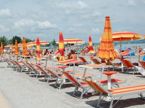 Lido Riviéra, Relux Apartman Balatonlelle Exterior foto